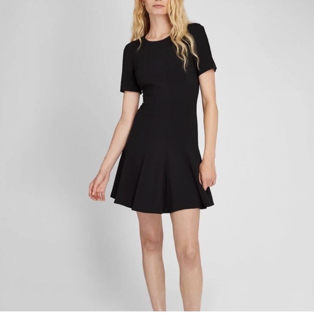 NWT Club Monaco Black Fit & Flare Mini Dress Short Sleeve Paneled Sz 0 Pleated